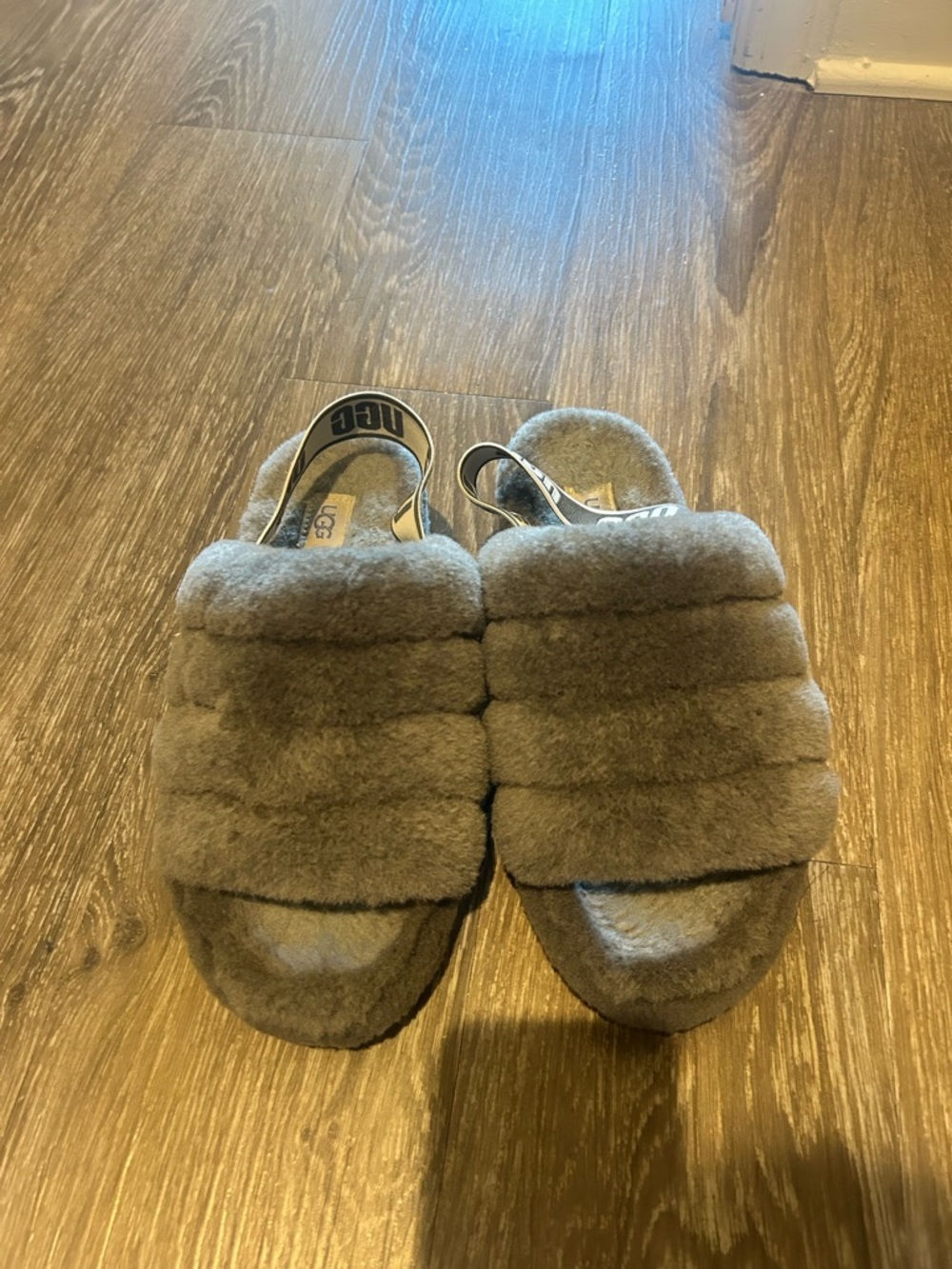 Women’s Ugg Slippers Size 8